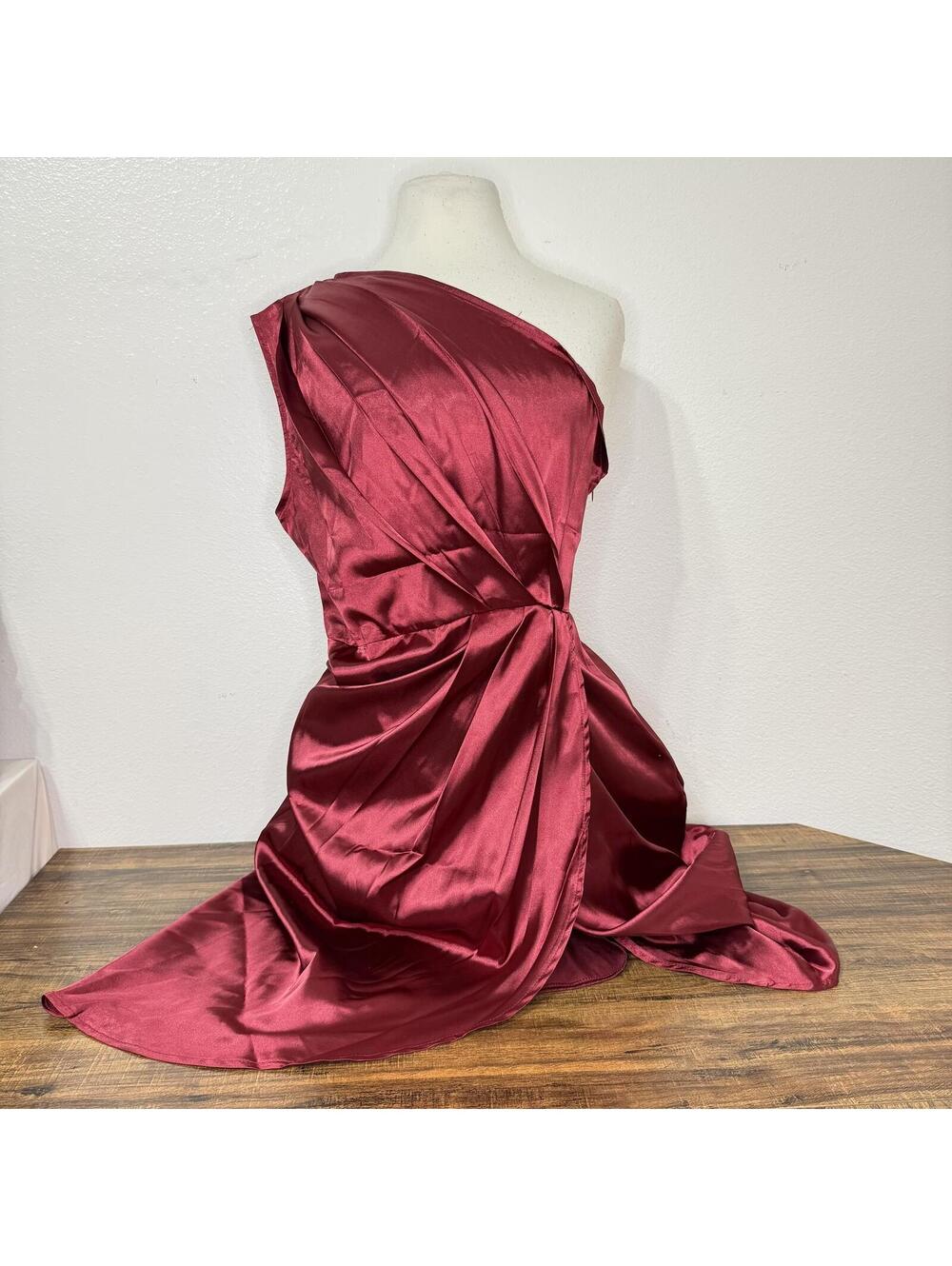 Burgundy One-Shoulder Satin-Like Draped Dress Size M